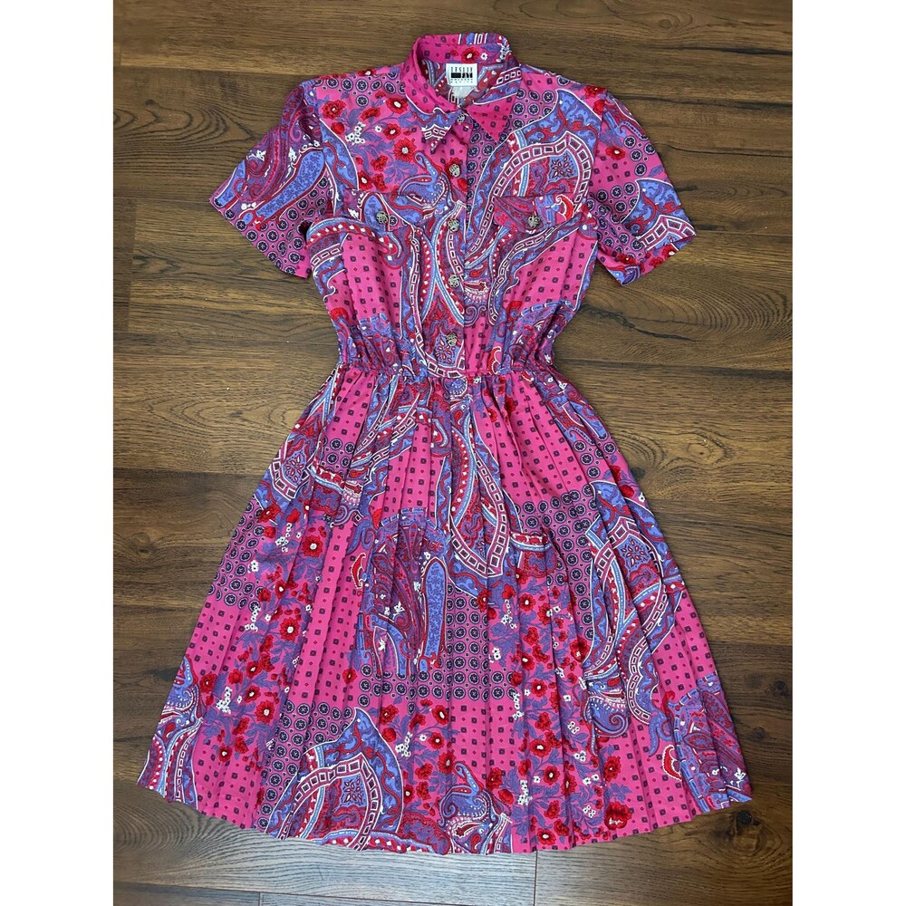 Vintage 1980s Fuchsia Paisley Shirtdress, Medium - Picture 6 of 8